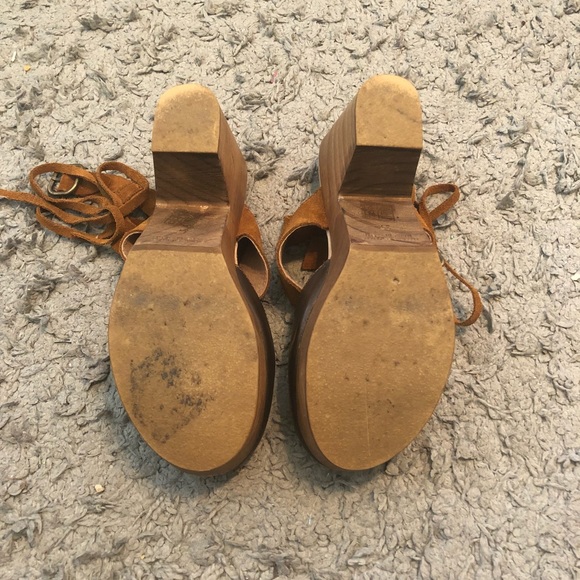 🔸SOLD🔸 Free People Lace Up Clogs - Picture 7 of 7